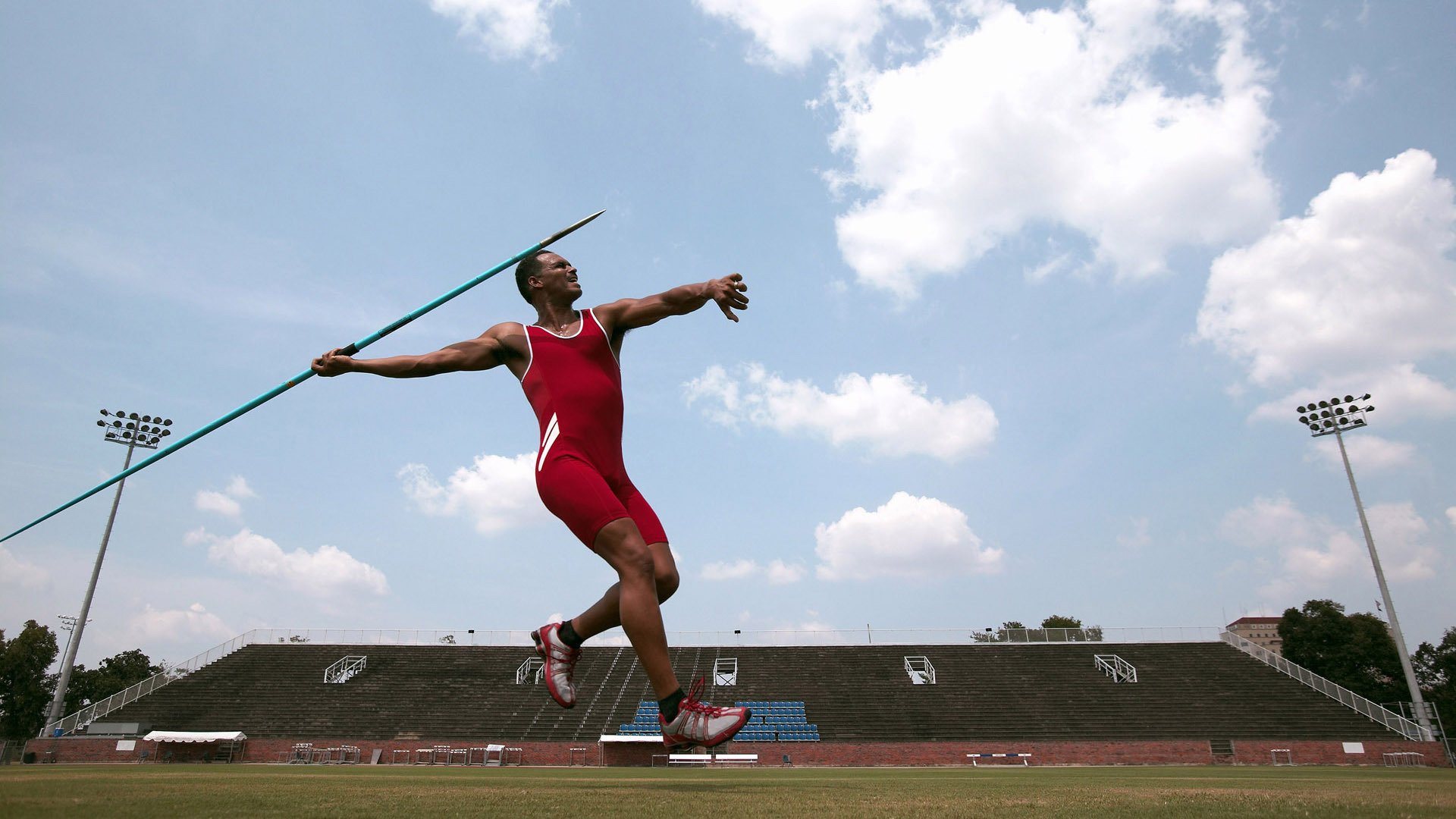 天府新区再掀体育热潮,湖滨赛场受瞩目,天府体育公园